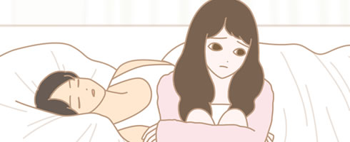 夫が抱いてくれないと悩む女性のイラスト