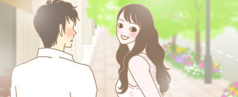 微笑みかける清楚な女性
