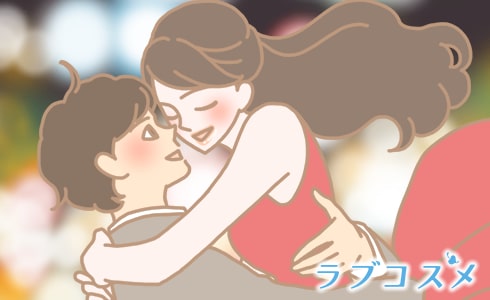 ボディタッチやスキンシップをするカップル