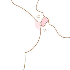 乳首を舌全体で転がすように舐める